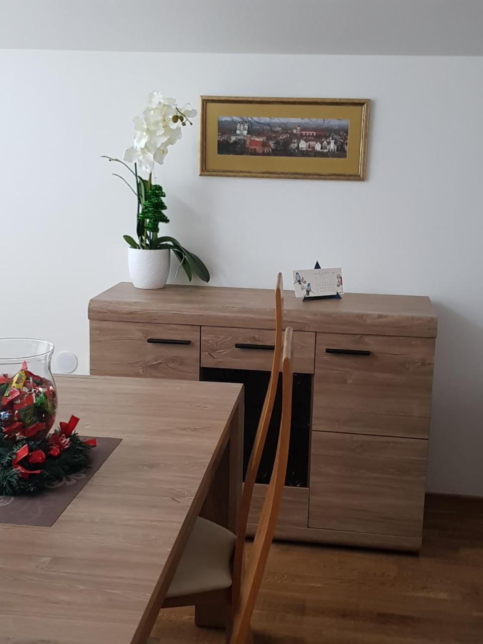 Petro Delux Apartments Kaunas Eksteriør bilde